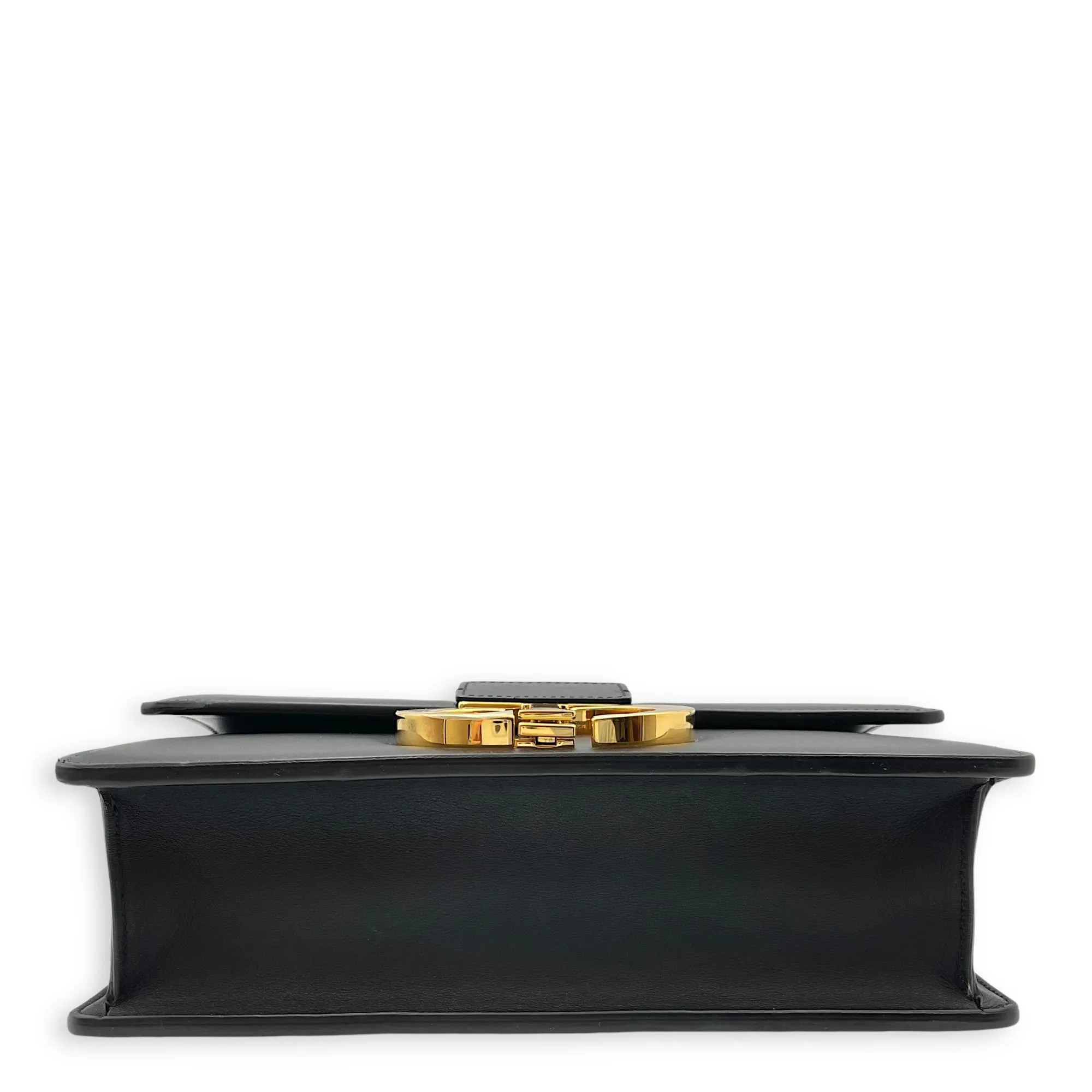 30 Montaigne Medium Black Shoulder Bag in Box Calfskin, Gold hardware