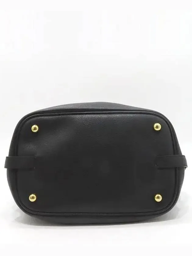 39589401 shoulder bag