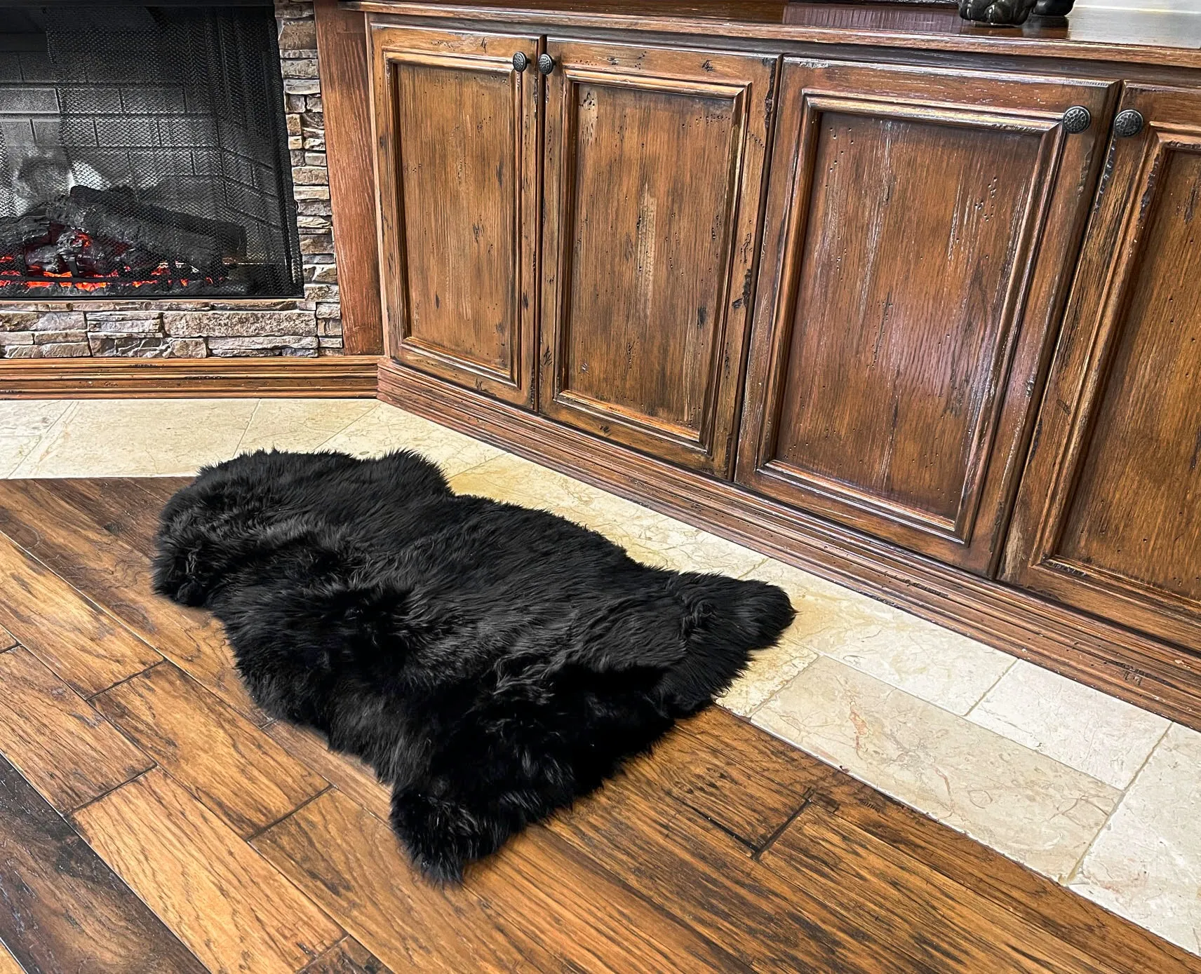 Black New Zealand Sheepskin 2' x 3' by Hudson Hides