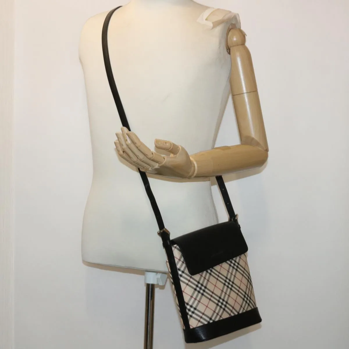 BURBERRY Nova Check Shoulder Bag Nylon Leather Beige 46957