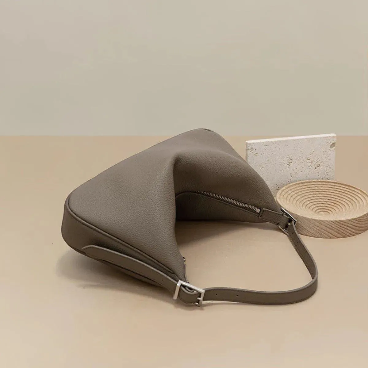 Casual Shoulder Armpit Bag With Zipper