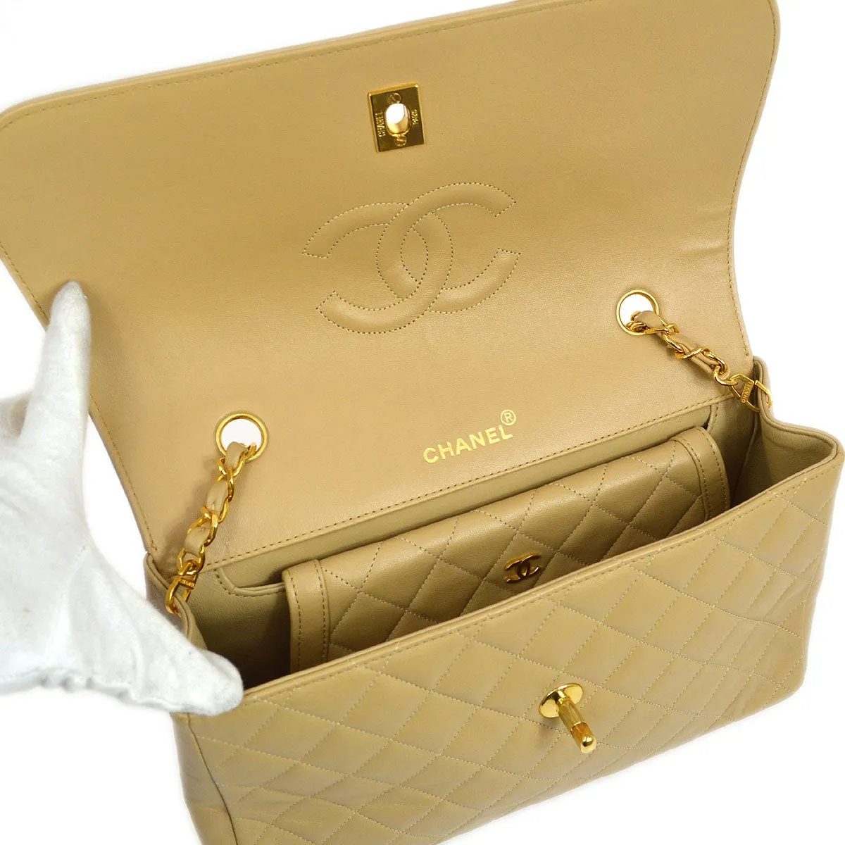 CHANEL 1989-1991 Round Border Flap Large & Pouch Set Beige Lambskin