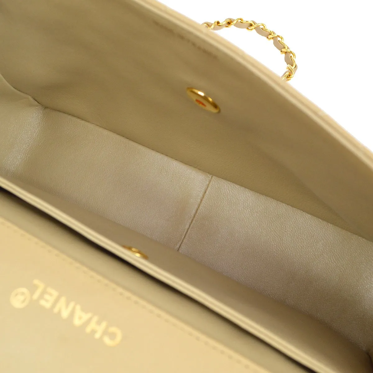 CHANEL 1989-1991 Round Border Flap Large & Pouch Set Beige Lambskin