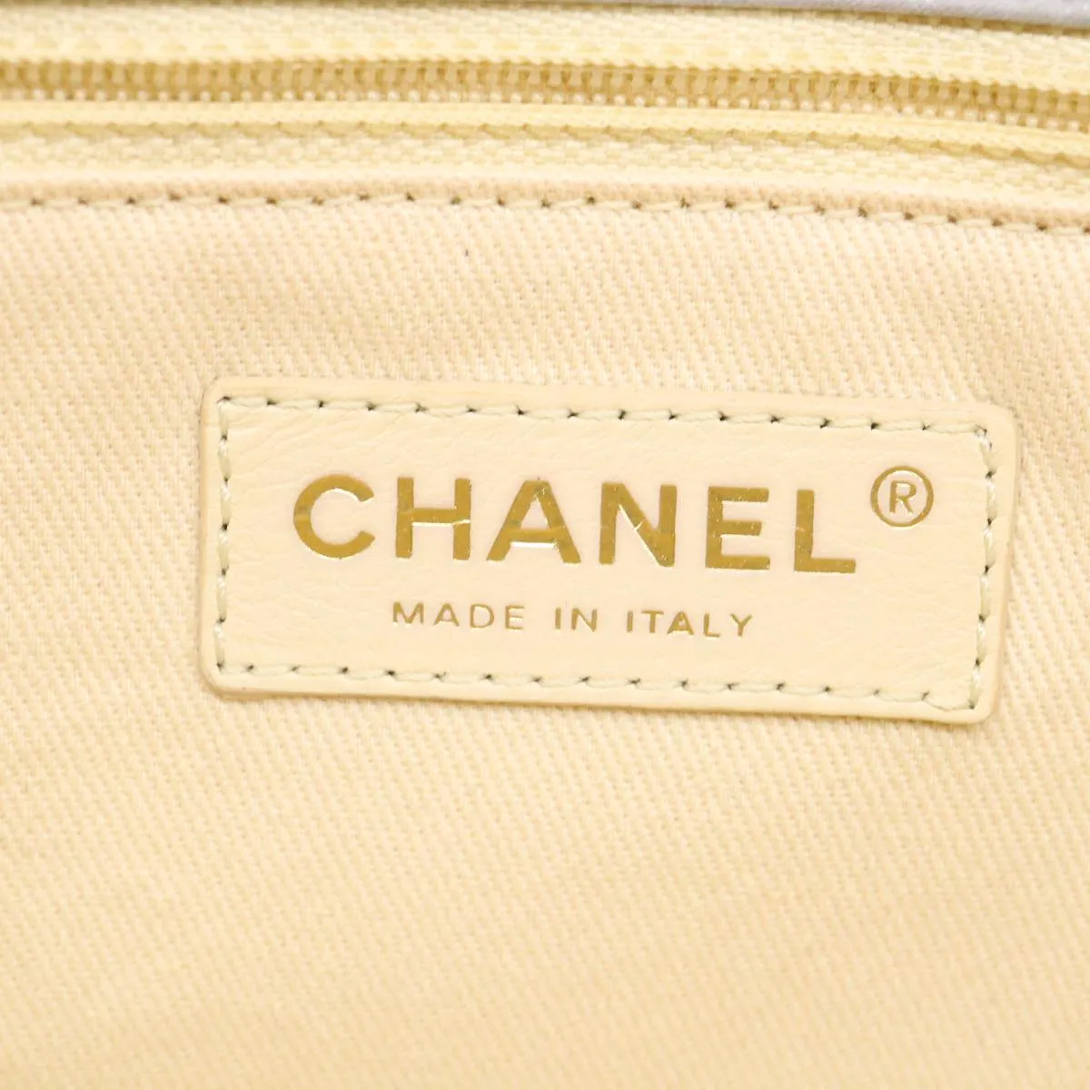 CHANEL Lamb Skin Matelasse Double Chain Shoulder Bag Gray CC am1097gA