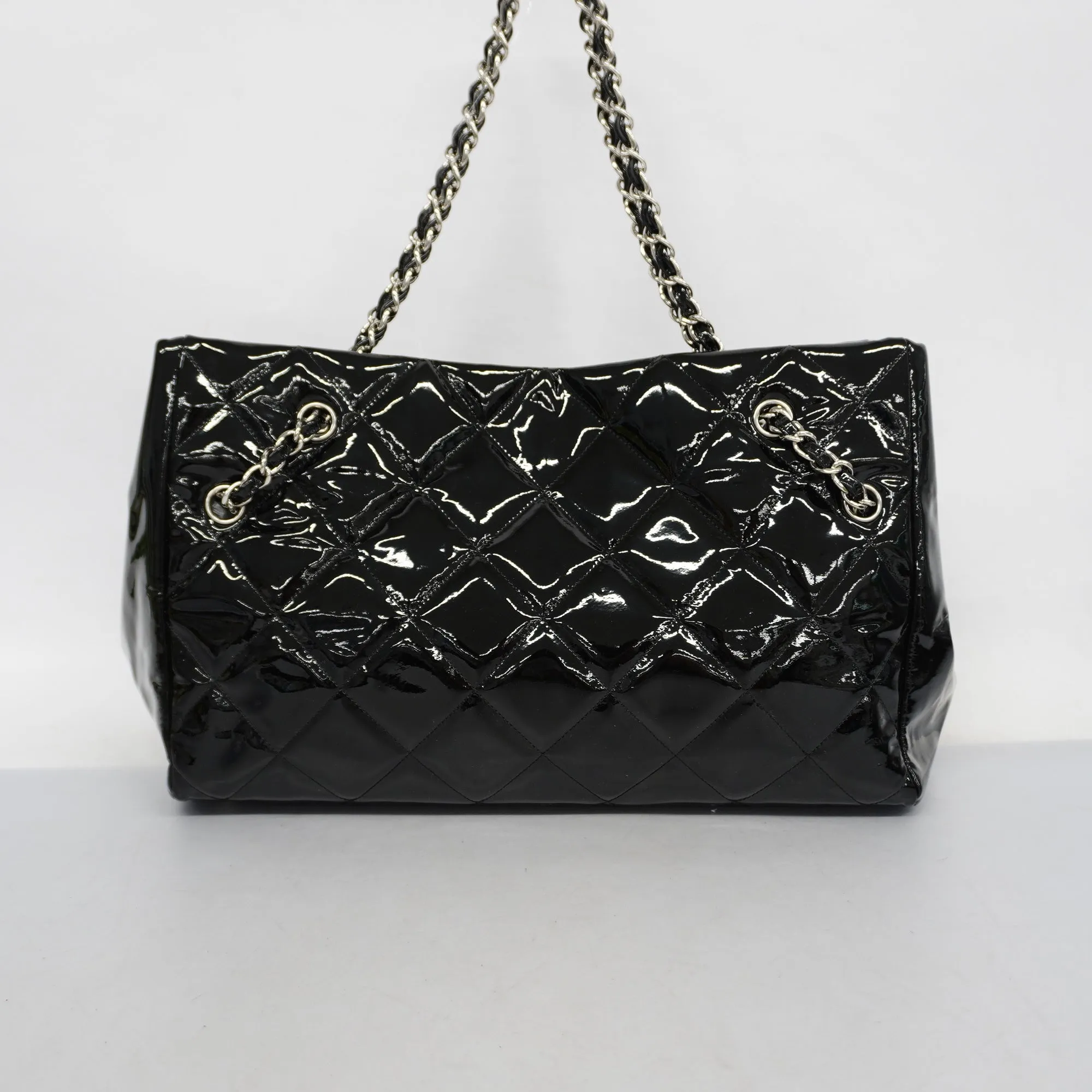 CHANELAuth  Matelasse Chain Shoulder Bag Women's Patent Leather Black