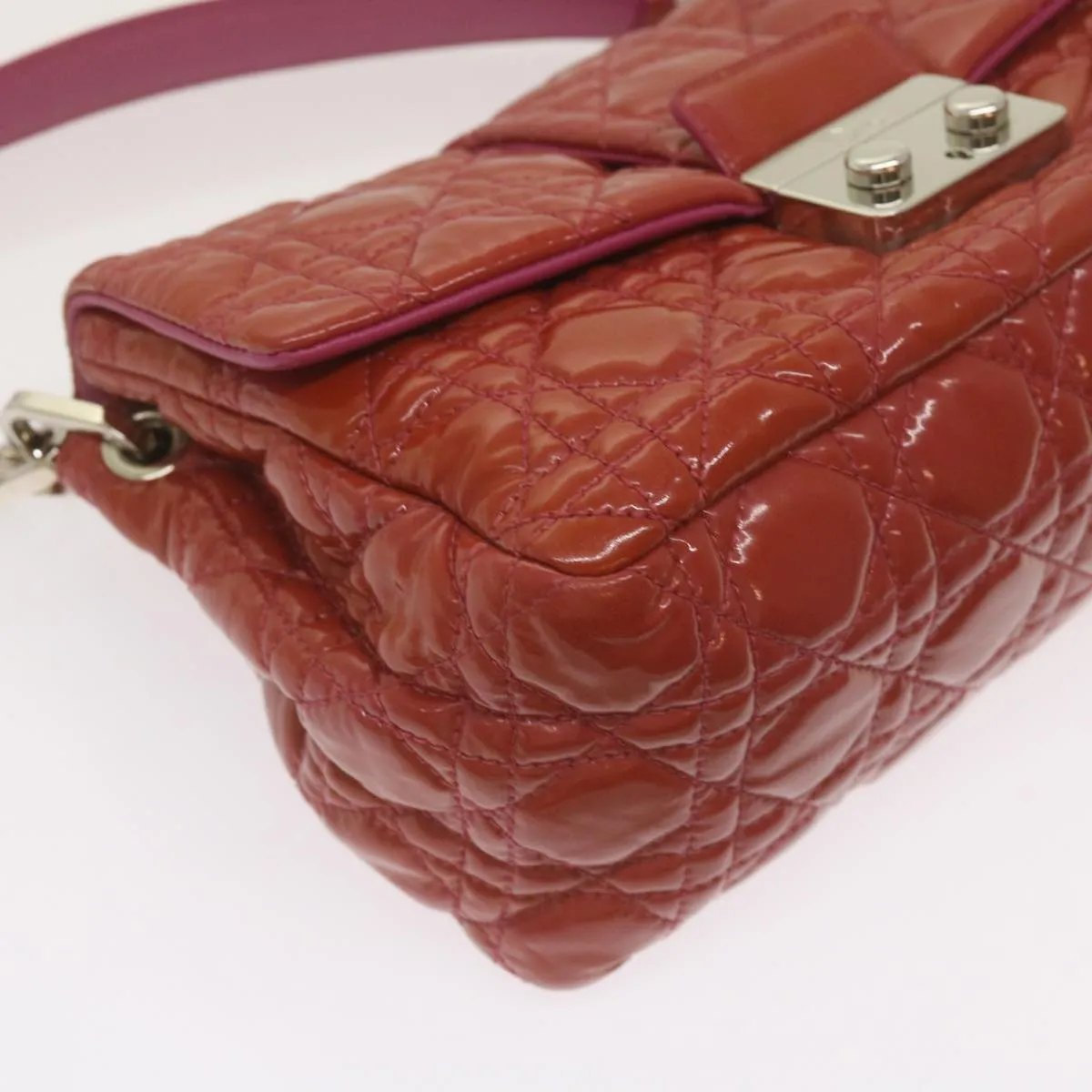 CHRISTIAN DIOR Canage Newlock Shoulder Bag patent Red Auth hk1131