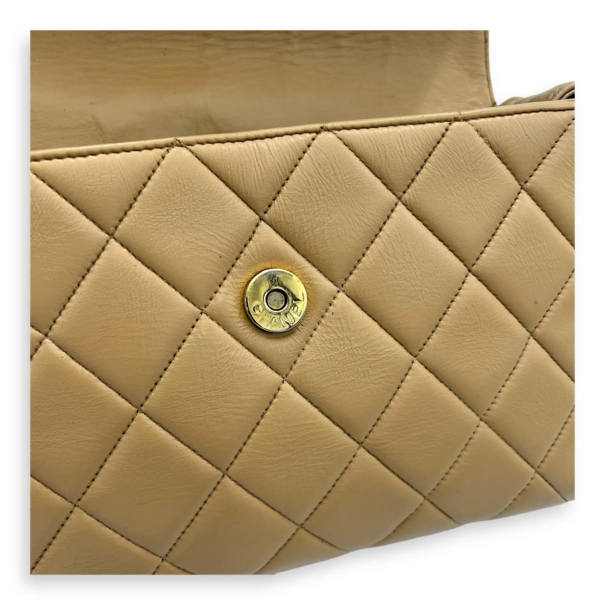 Classic Shoulder Bag Beige in Lambskin, Gold hardware