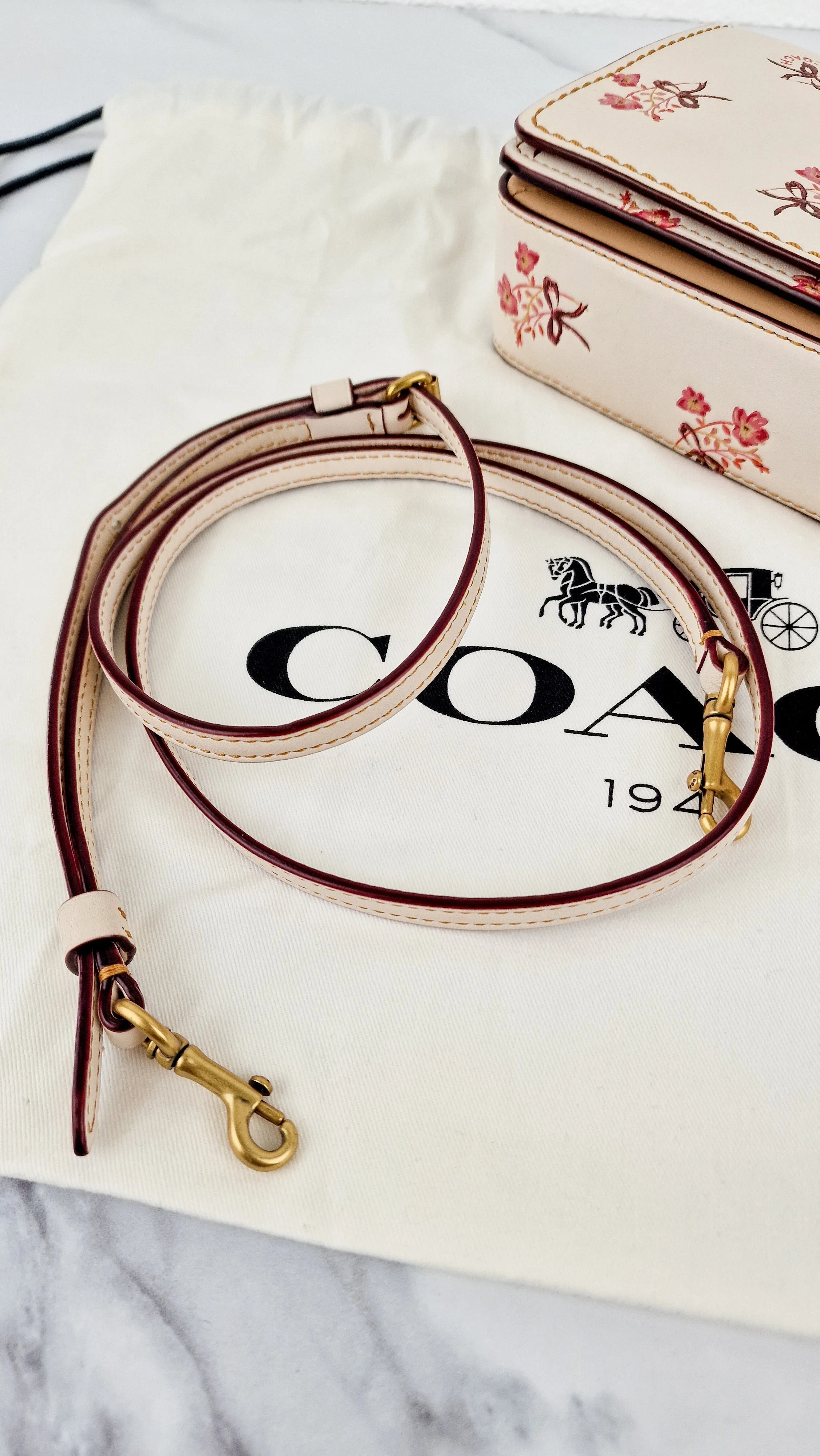 Coach 1941 Dinky Crossbody Bag in Chalk Smooth Leather With Floral Bow Pink Flowers - Coach 28433