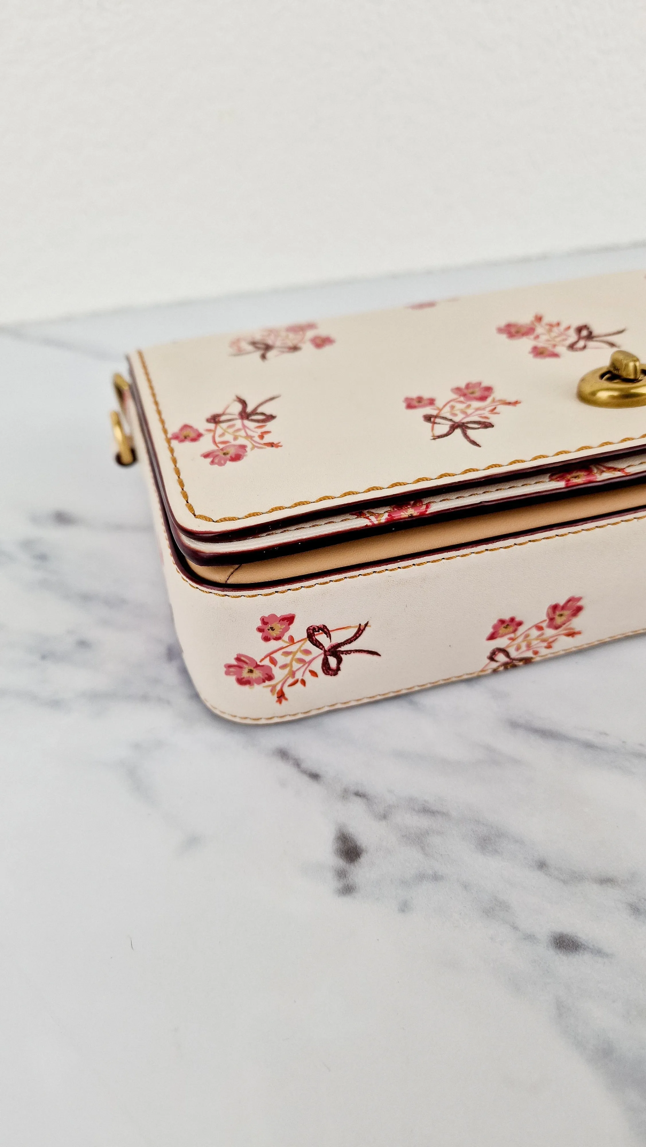 Coach 1941 Dinky Crossbody Bag in Chalk Smooth Leather With Floral Bow Pink Flowers - Coach 28433