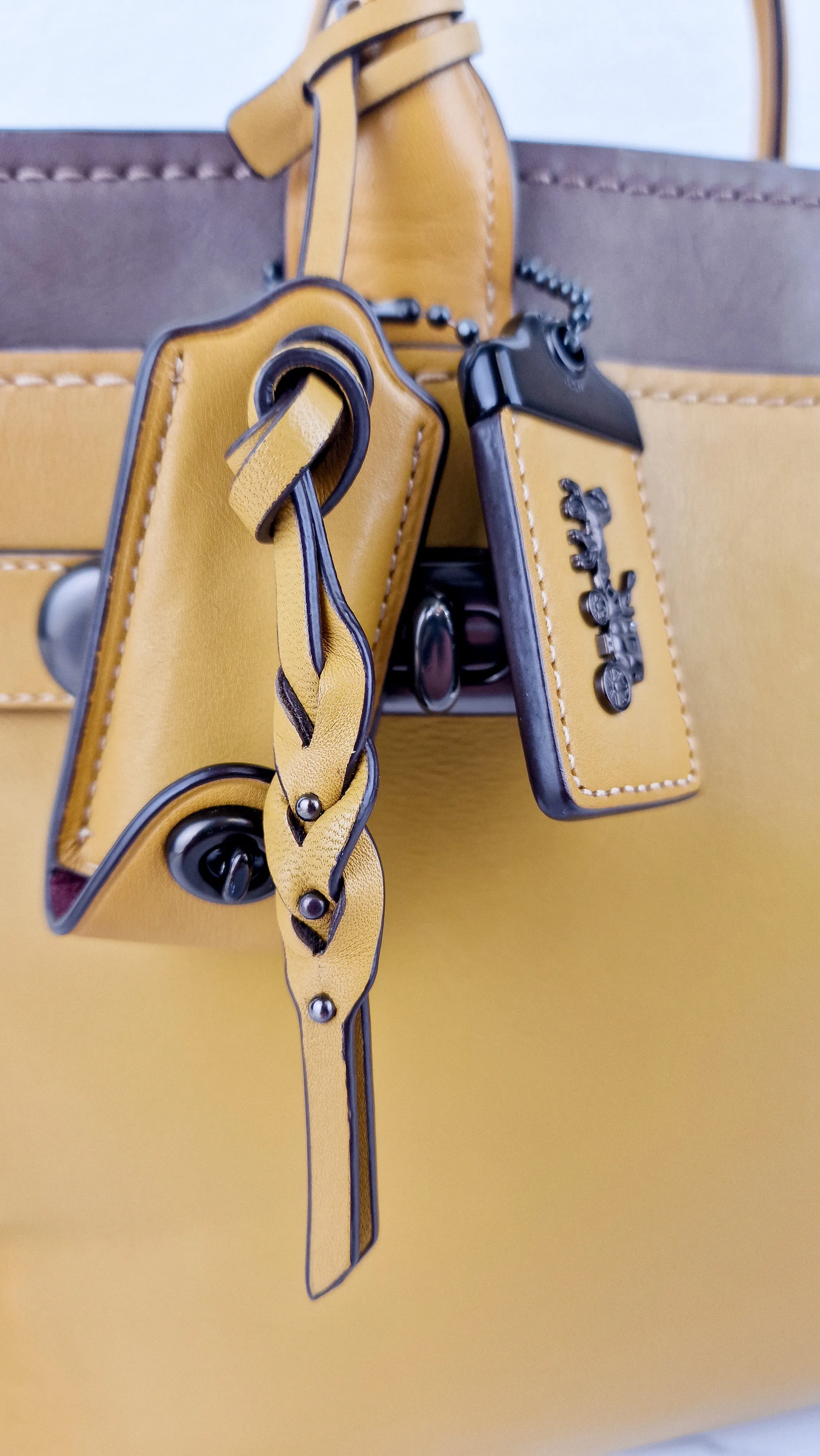 Coach 1941 Double Swagger Flax Yellow Handbag C Chain Strap Leather Bag - Coach 25831