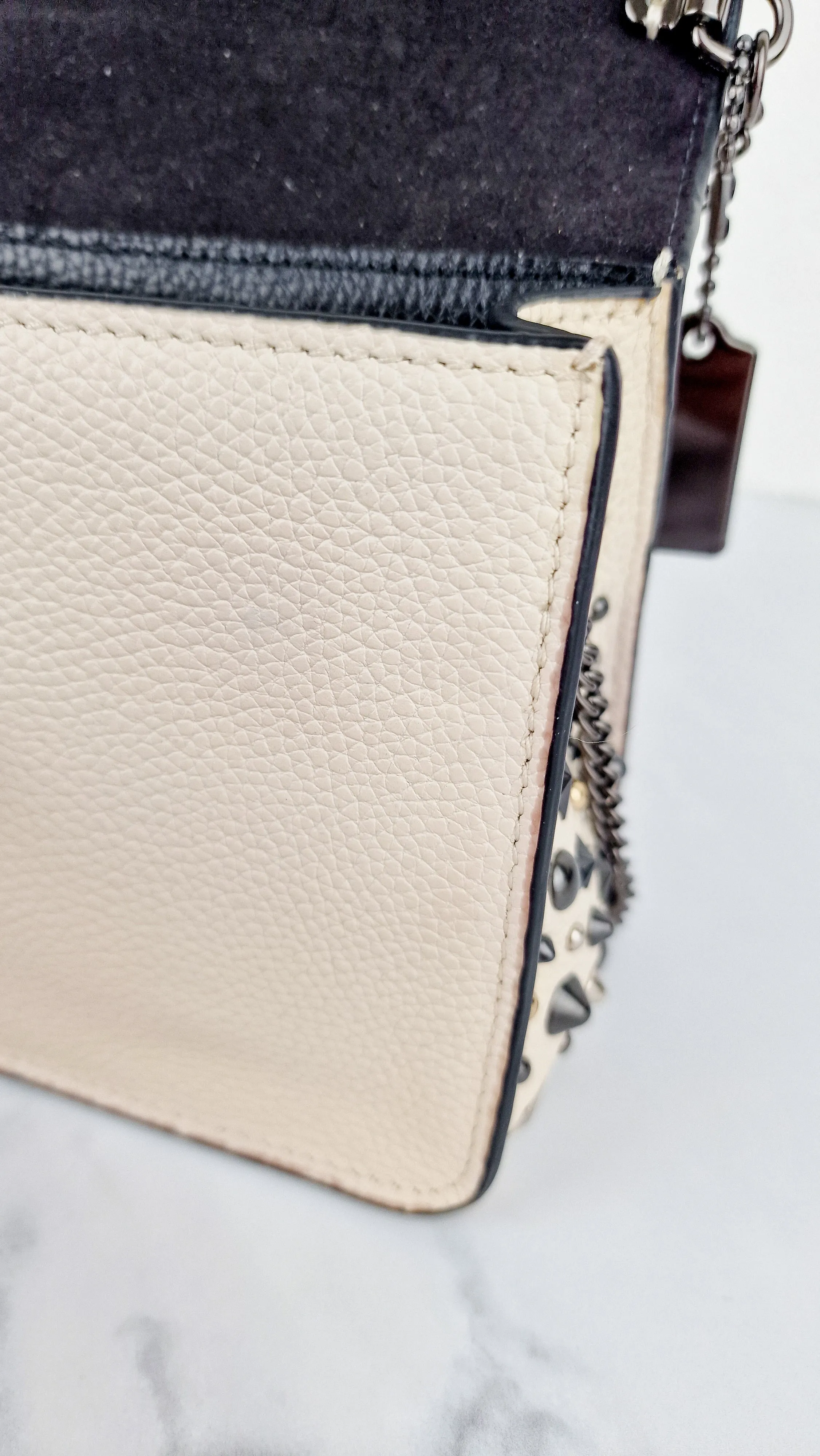 Coach Bowery Crossbody With Rebel Charm, Mixed Star Rivets & Yellow Floral Print - Chalk Pebble Leather & Gunmetal Hardware - Coach 59491
