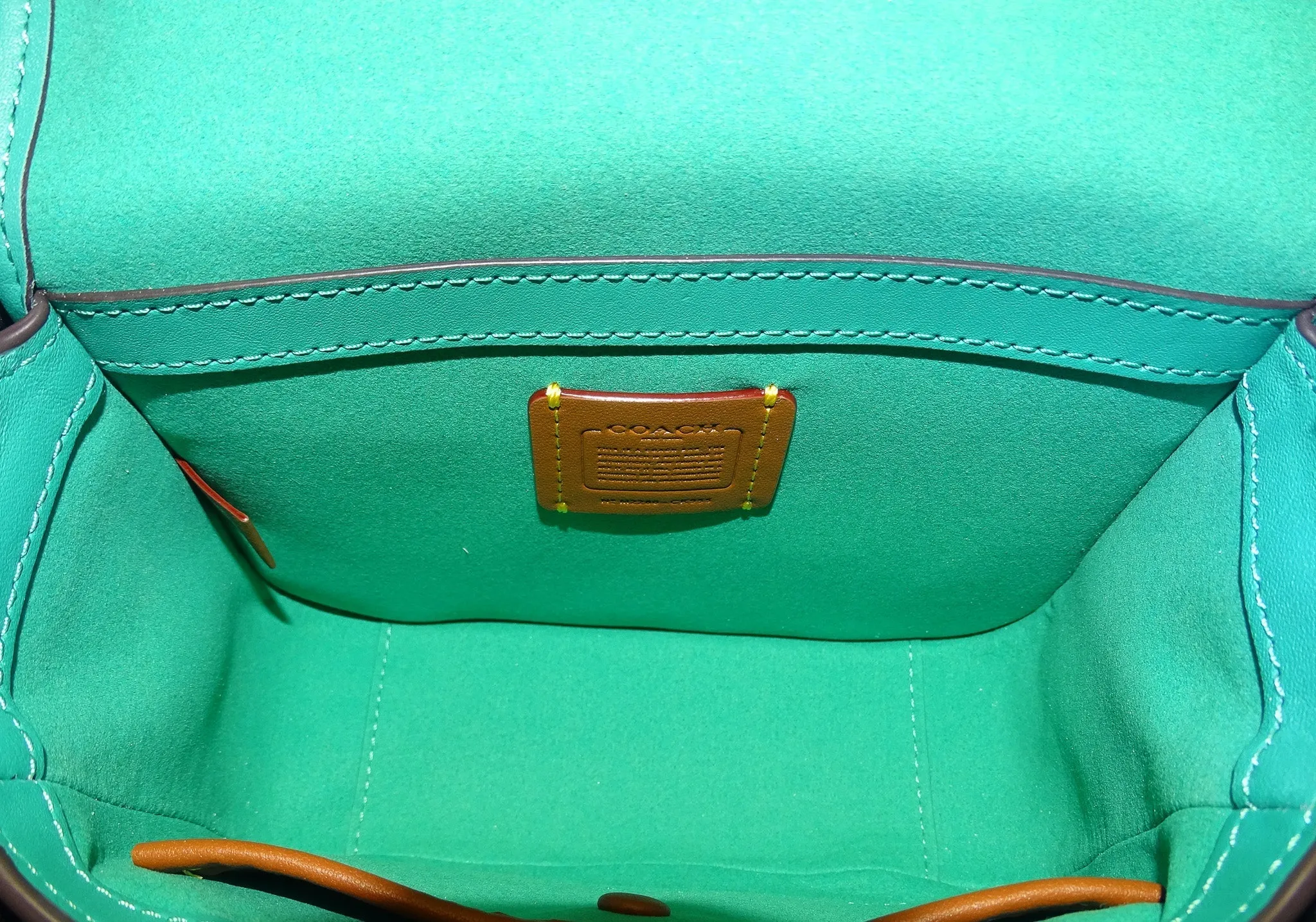 Coach Bright Green Glovetanned Leather Tabby Messenger
