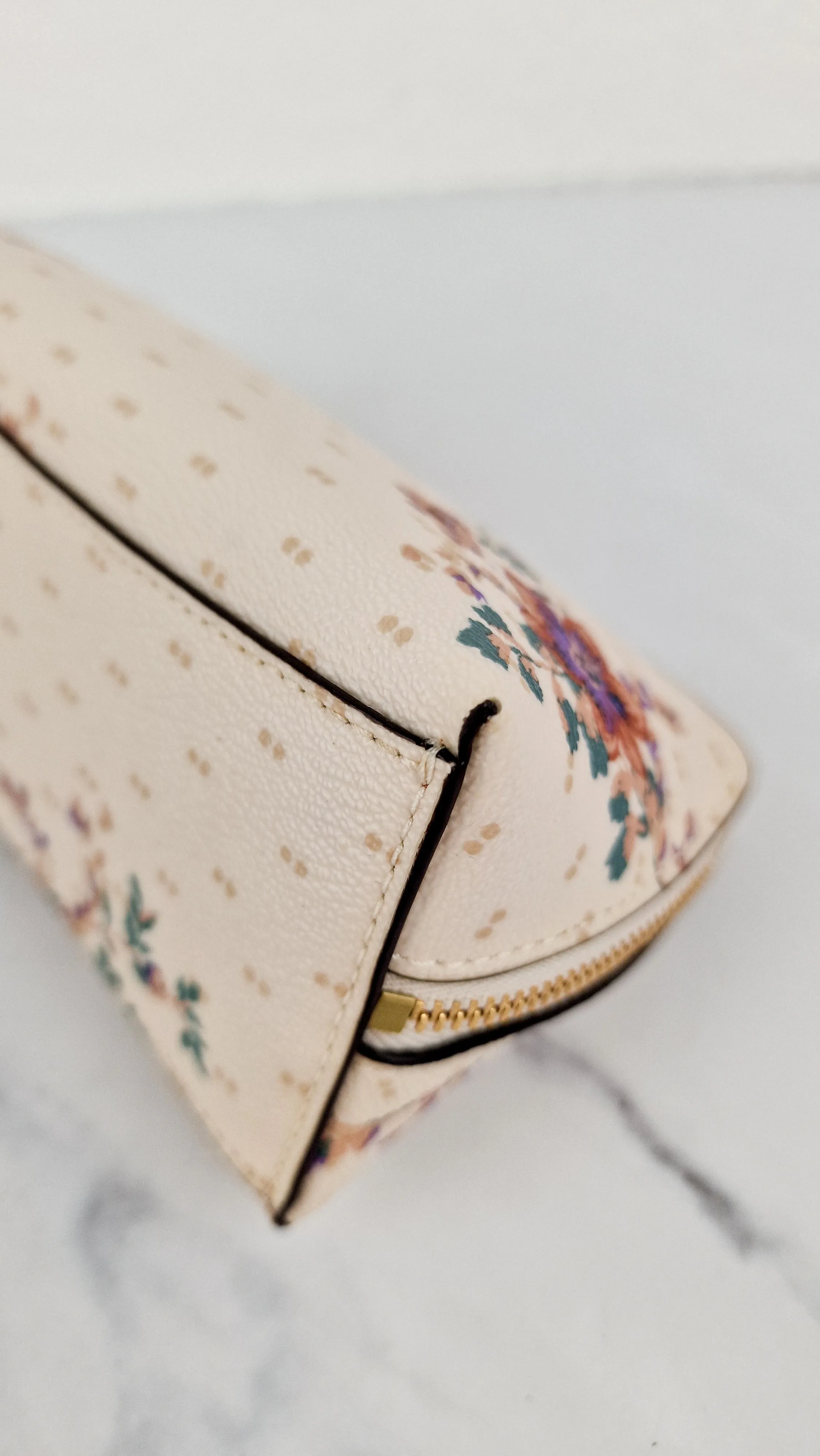 Coach Cosmetic Case 17 with Mini Magnolia Bouquet Print Make Up Pouch Chalk Floral - Coach F32067