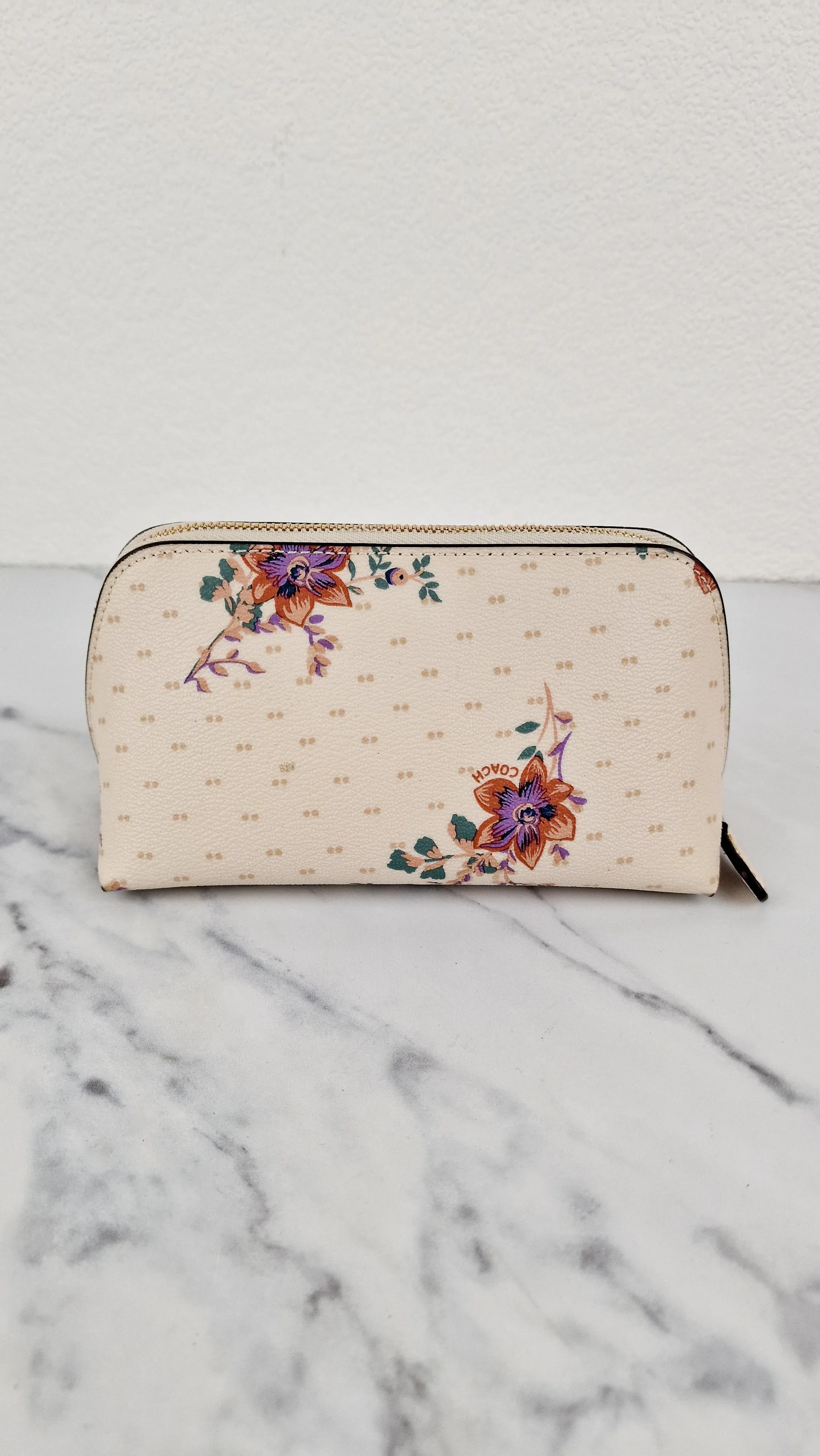 Coach Cosmetic Case 17 with Mini Magnolia Bouquet Print Make Up Pouch Chalk Floral - Coach F32067