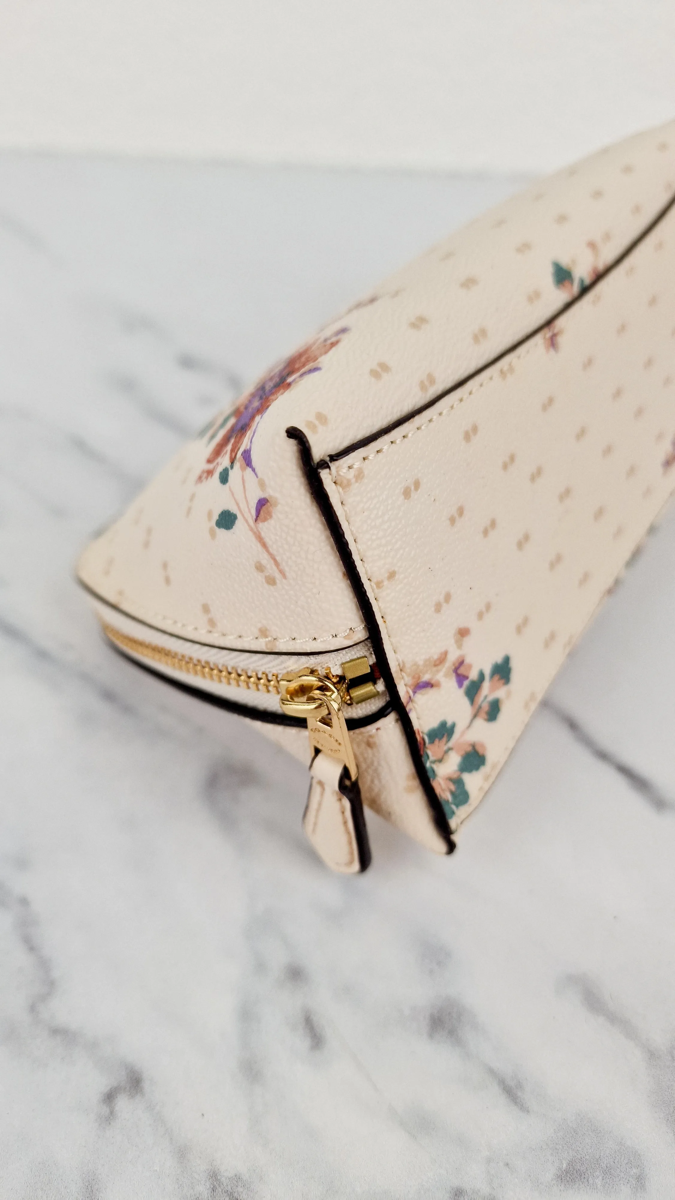 Coach Cosmetic Case 17 with Mini Magnolia Bouquet Print Make Up Pouch Chalk Floral - Coach F32067