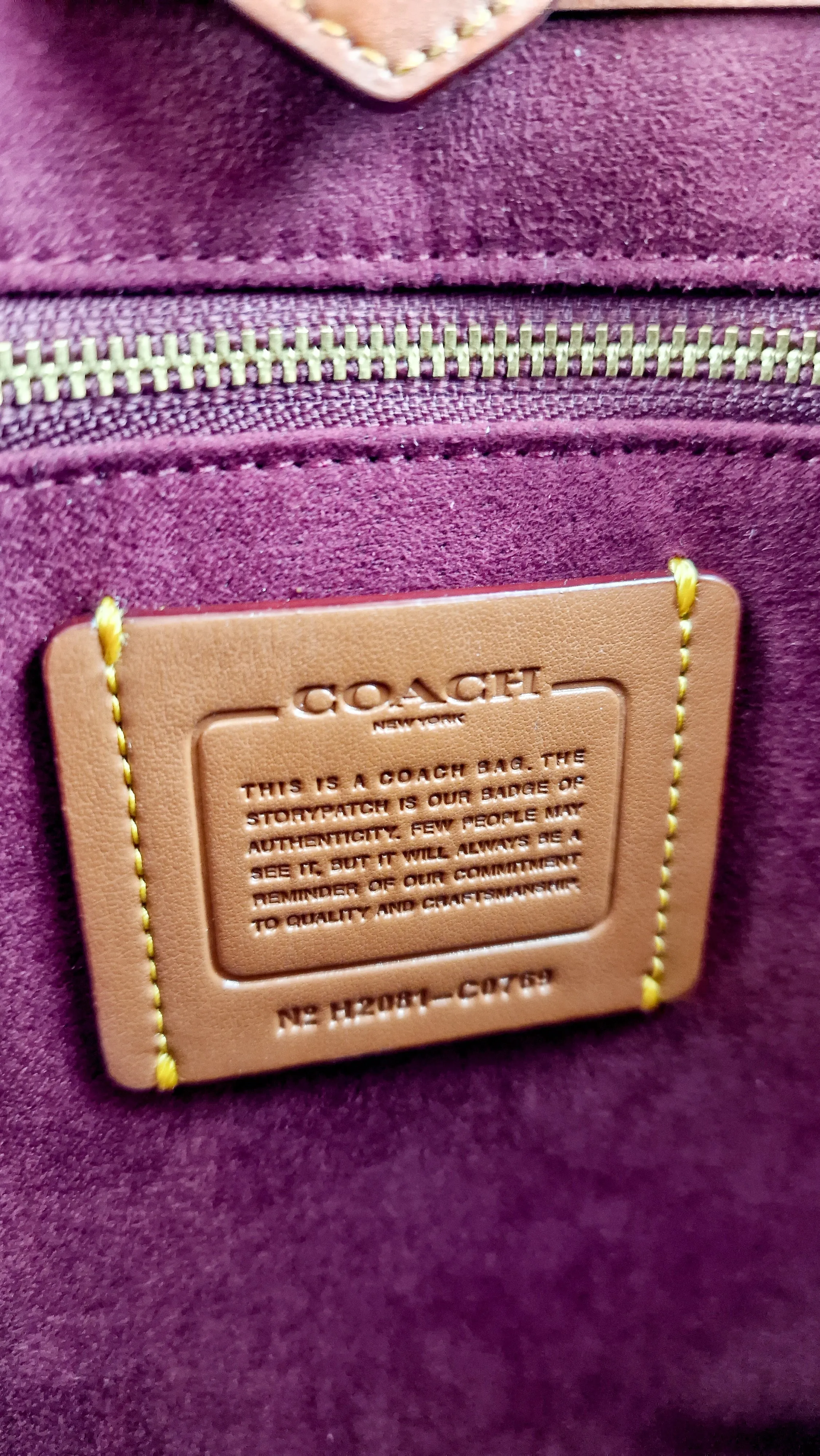 Coach Field Tote Bag In Signature Coated Canvas With Big Apple Skyline New York Saddle Brown Tan Truffle Rust - Handbag Coach C0769