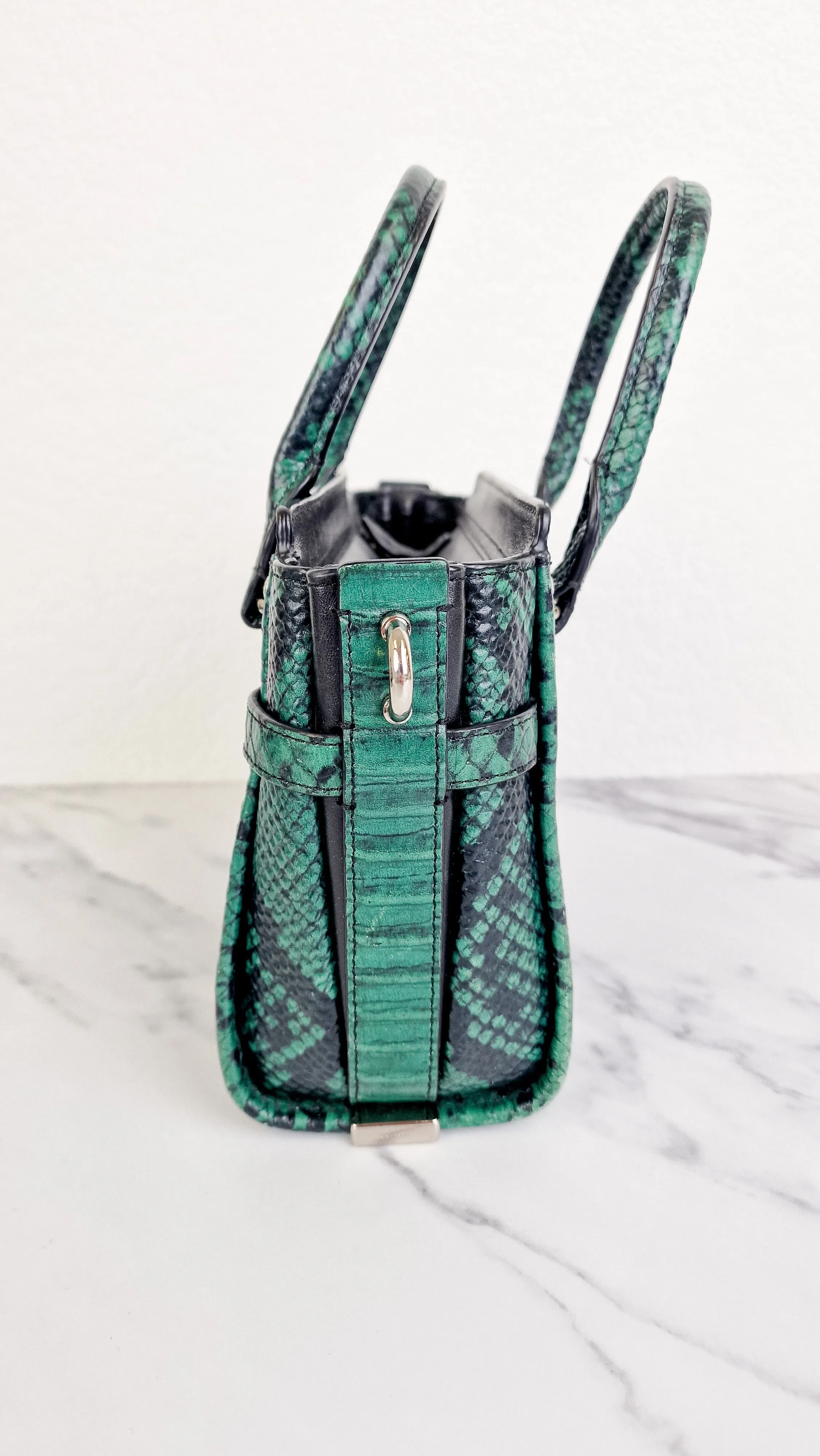 Coach Swagger 21 in Green & Black Snake Print - Handbag Crossbody Bag - Coach 38360