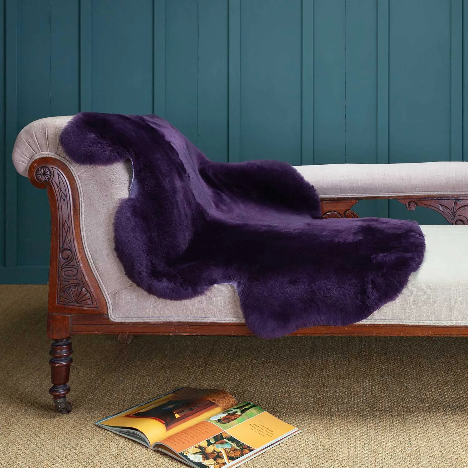 Exclusive Sheepskin Throw Royal Purple