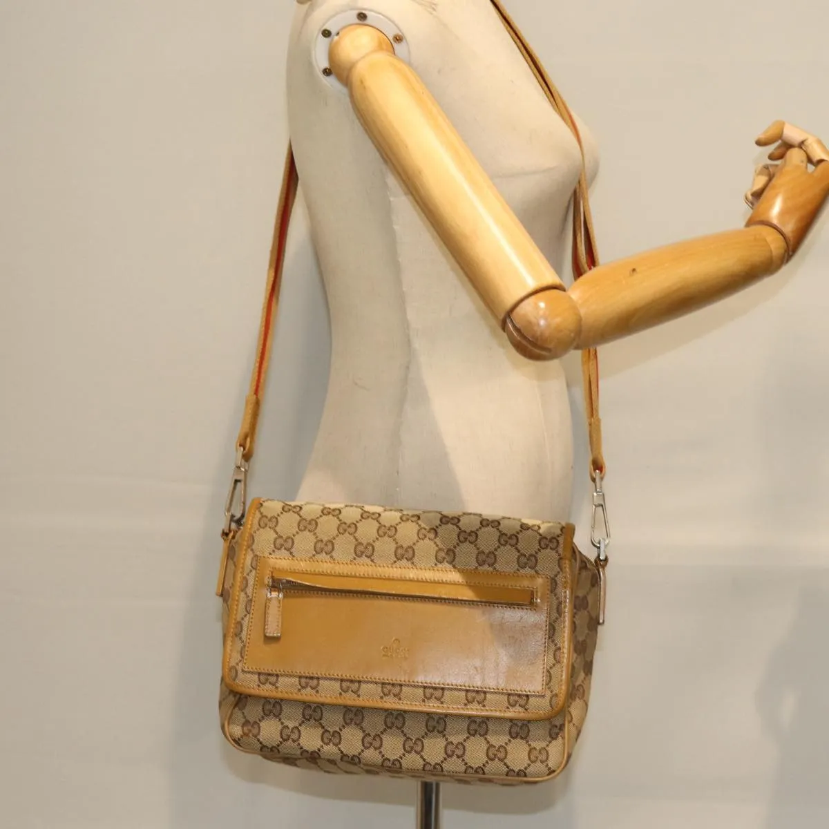 GUCCI GG Canvas Sherry Line Shoulder Bag Red Beige Brown 019 0375 75108