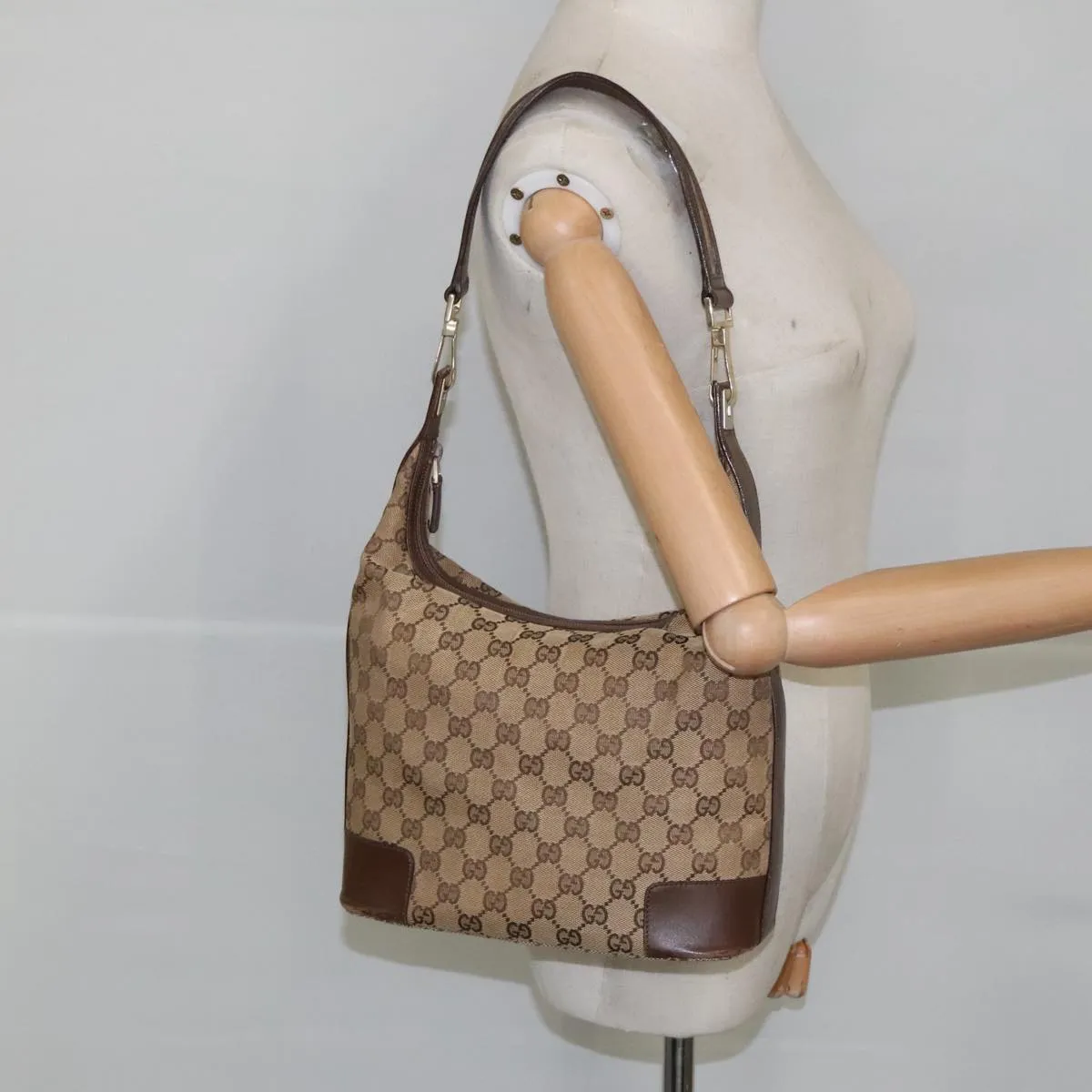 GUCCI GG Canvas Shoulder Bag Beige Gold 001 4204 101137