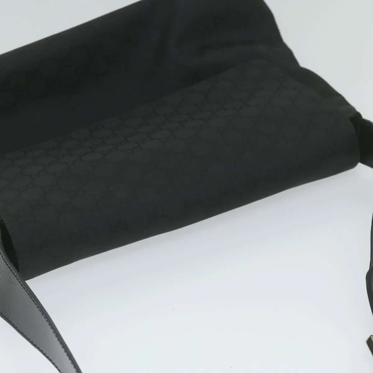 GUCCI GG Canvas Shoulder Bag Black 272351 60063