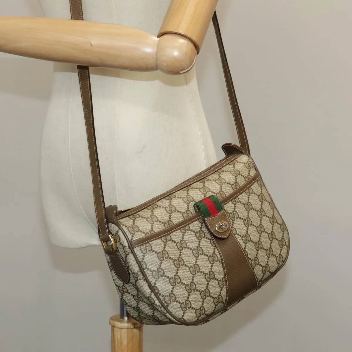 GUCCI GG Supreme Web Sherry Line Shoulder Bag PVC Beige 89 02 032 102467