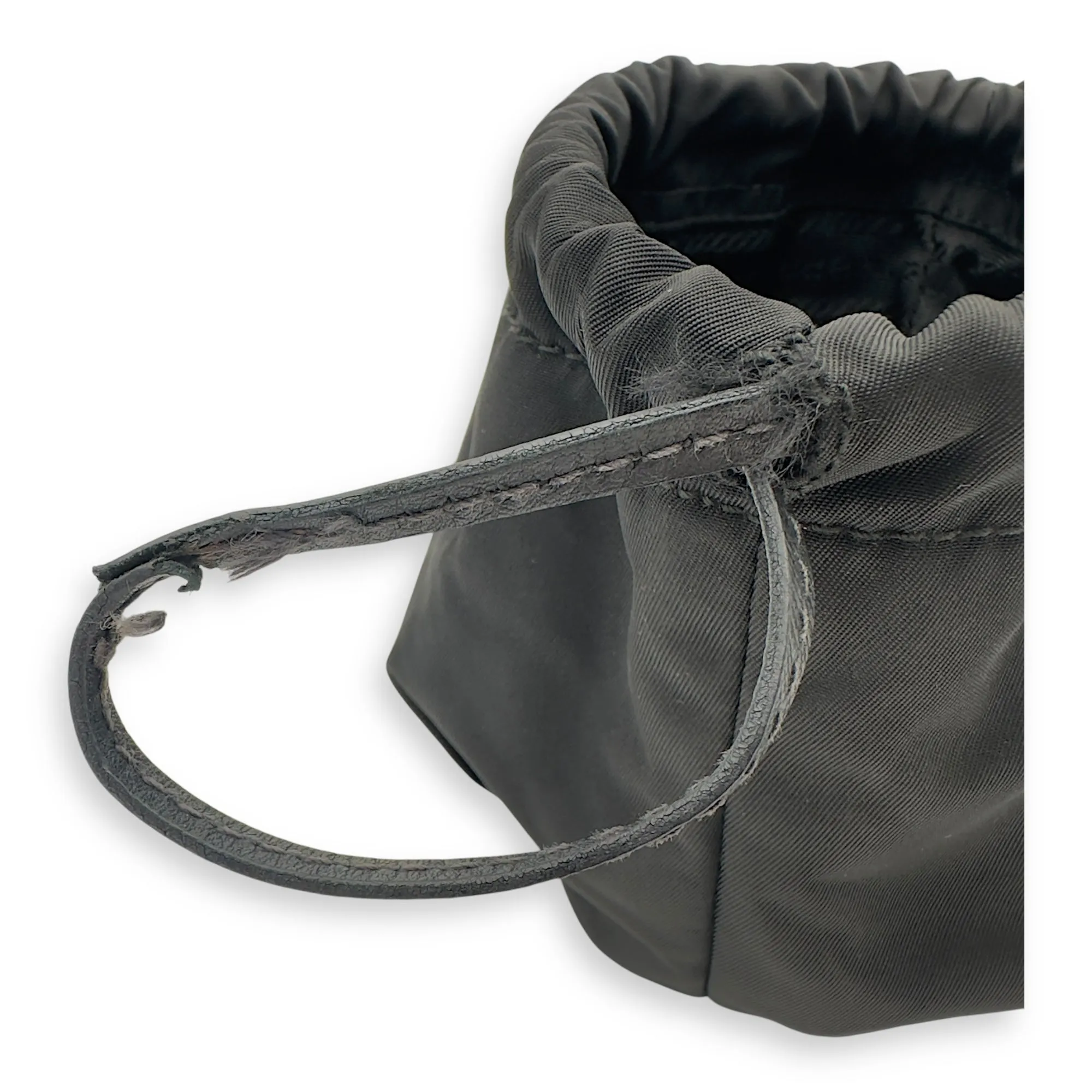 Logo Pouch Black in Nylon, Gold hardware