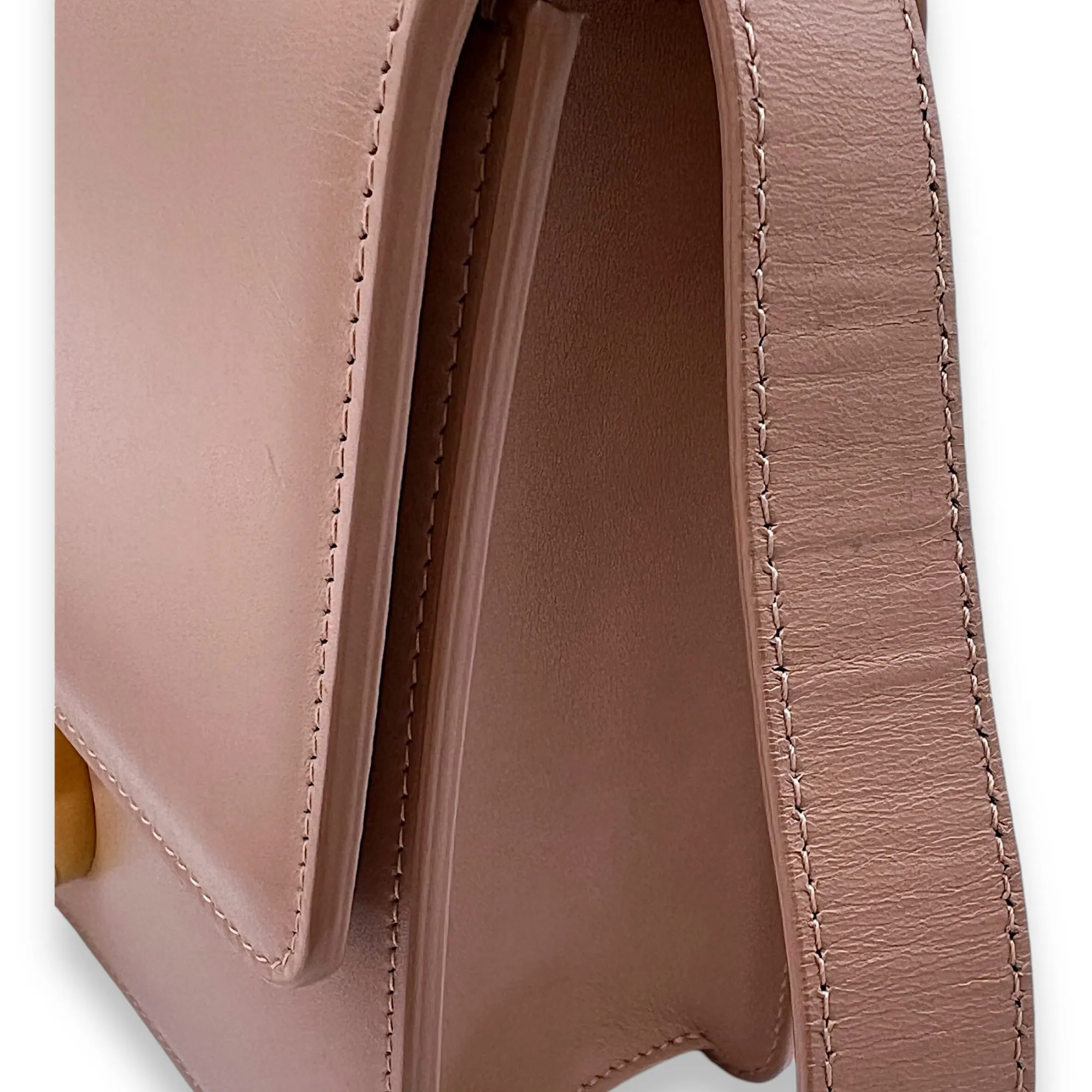 Montaigne 30 Shoulder bag in Calfskin, Gold Hardware