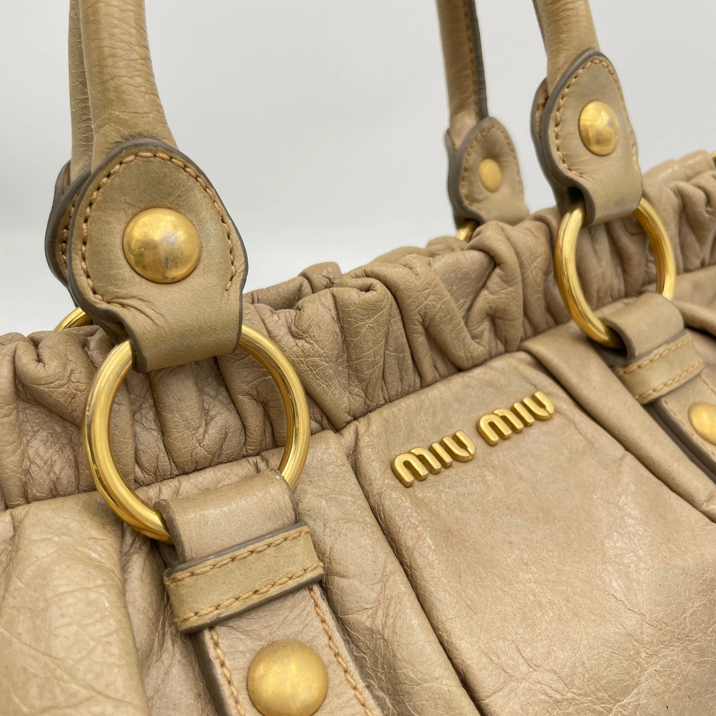 Vitello Lux Beige Top Handle Bag in Goat Leather, Gold hardware