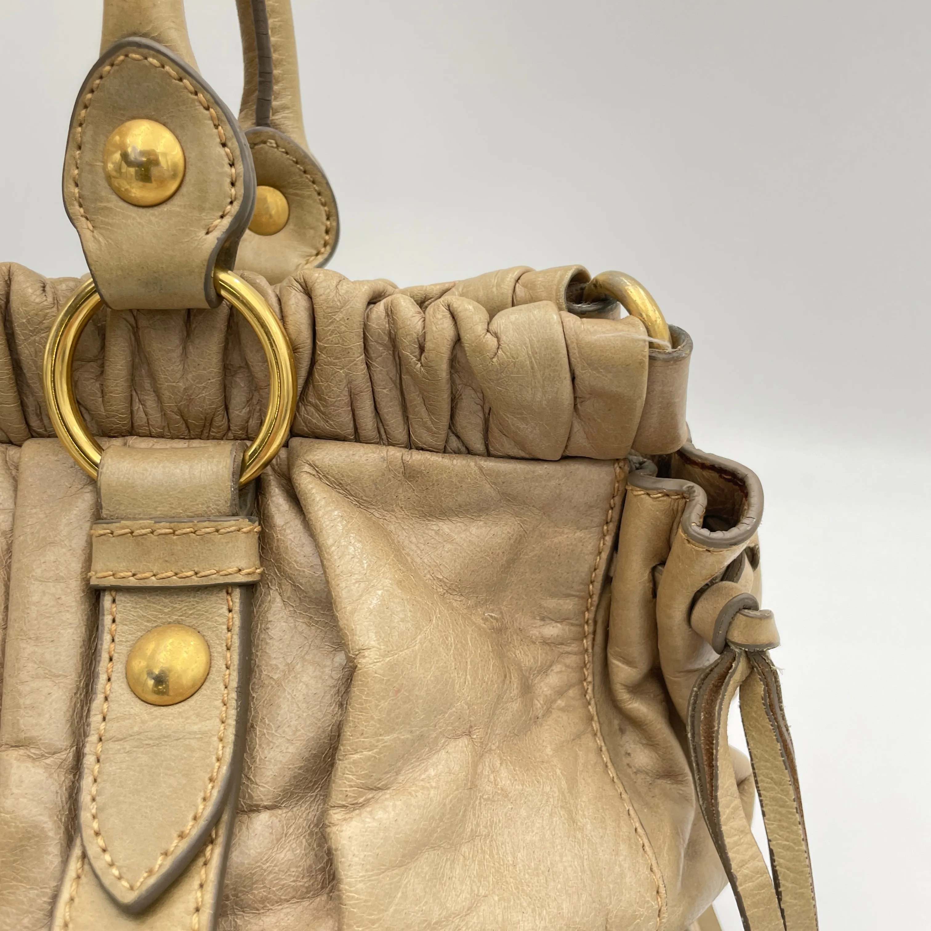 Vitello Lux Beige Top Handle Bag in Goat Leather, Gold hardware